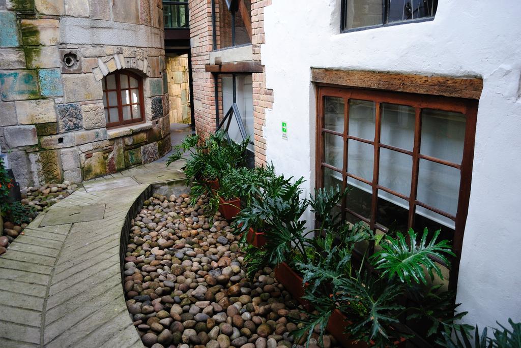 Hotel Casa De La Botica Bogotá Exterior foto